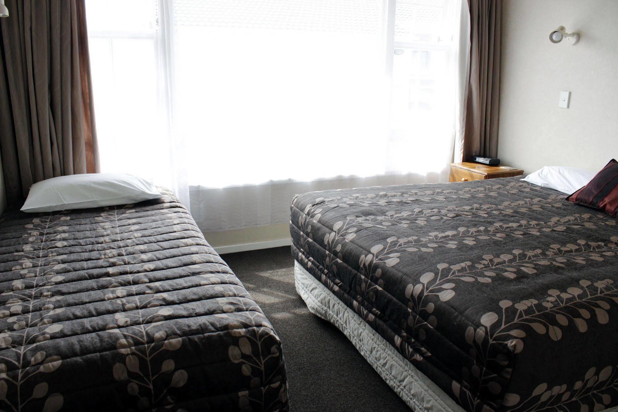 Colonial Motel Invercargill Extérieur photo